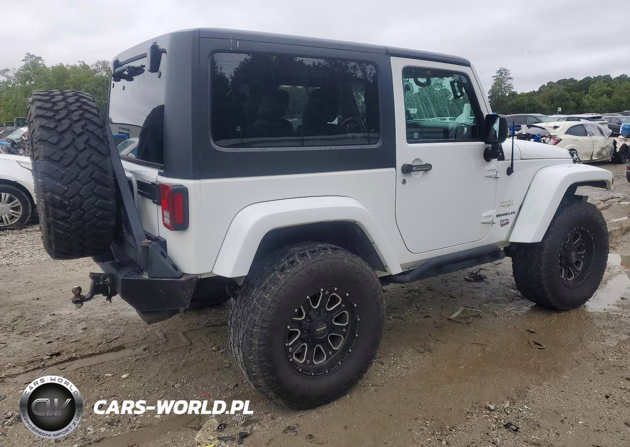2012 Jeep Wrangler Sahara VIN:1C4AJWBG4CL253971 - 3