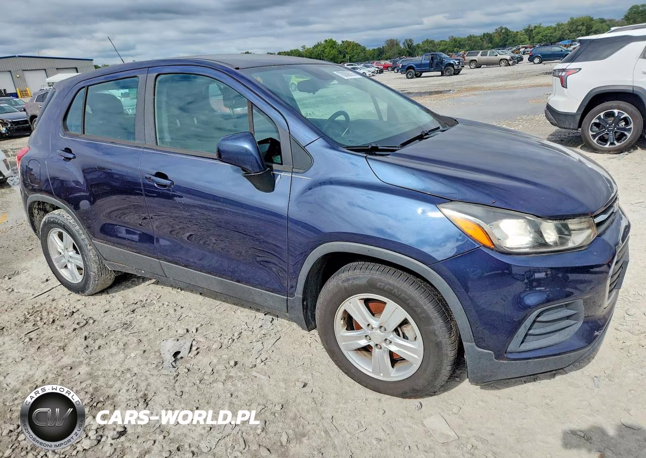 2019 Chevrolet Trax Ls VIN:3GNCJKSB3KL272477 - 4