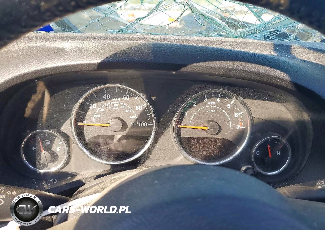 2014 Jeep Wrangler Unlimited Sport VIN:1C4BJWDG2EL248109 - 9