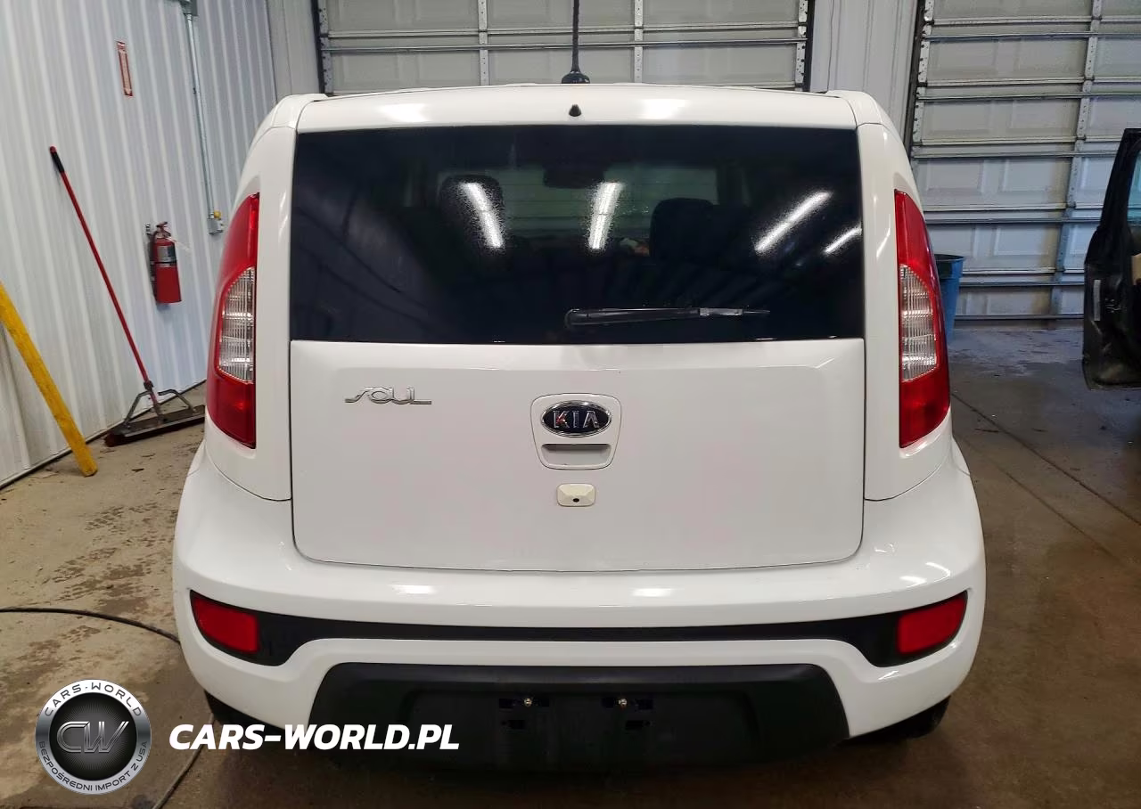 2012 Kia Soul + VIN:KNDJT2A63C7365875 - 6