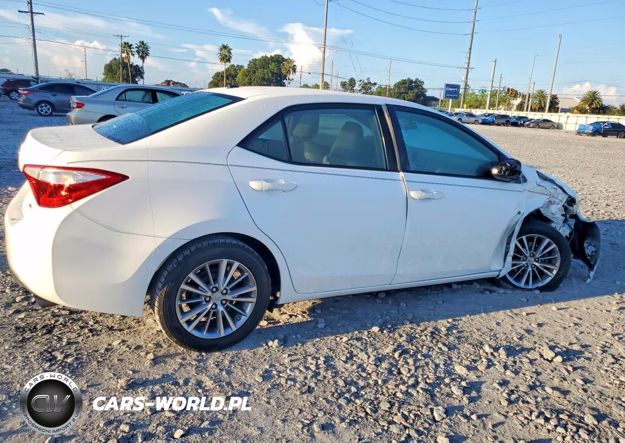 2015 Toyota Corolla Le Plus VIN:2T1BURHE6FC285447 - 3
