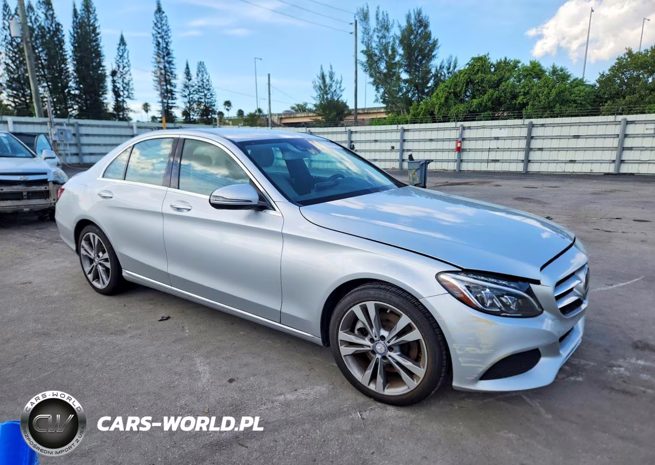 2017 Mercedes-Benz C 300 VIN:55SWF4JBXHU206535 - 4