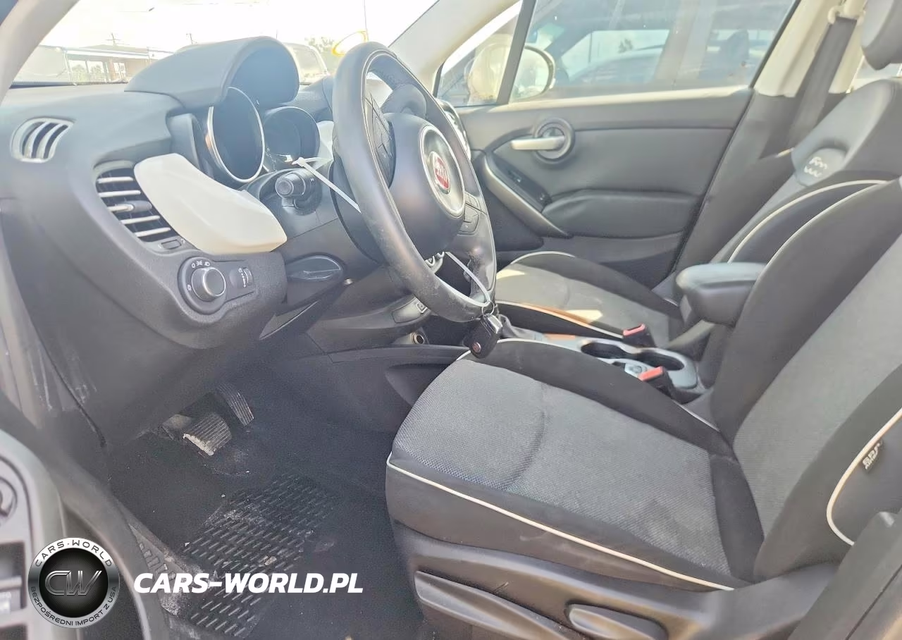 2018 Fiat 500X Pop VIN:ZFBCFXAB1JP715661 - 7