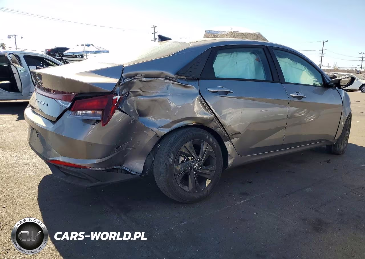 2023 Hyundai Elantra Sel VIN:KMHLM4AG6PU494996 - 3