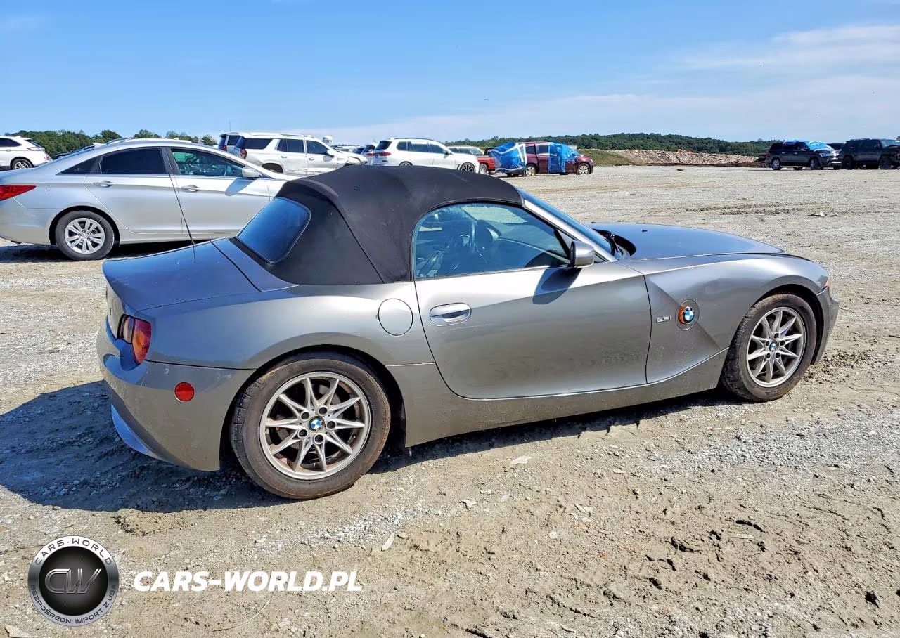 2003 BMW Z4 2.5 VIN:4USBT33463LS46242 - 3