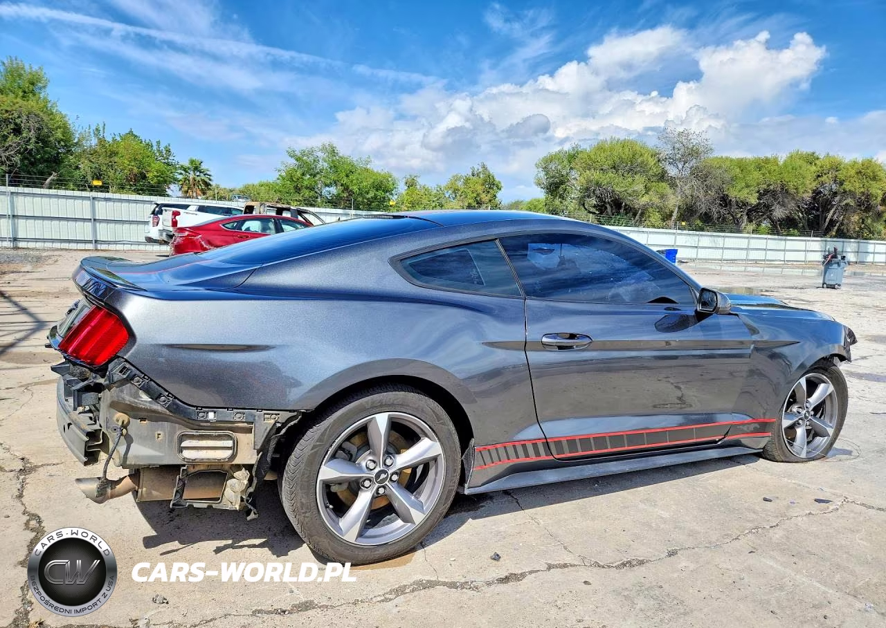 2017 Ford Mustang VIN:1FA6P8TH2H5358257 - 3