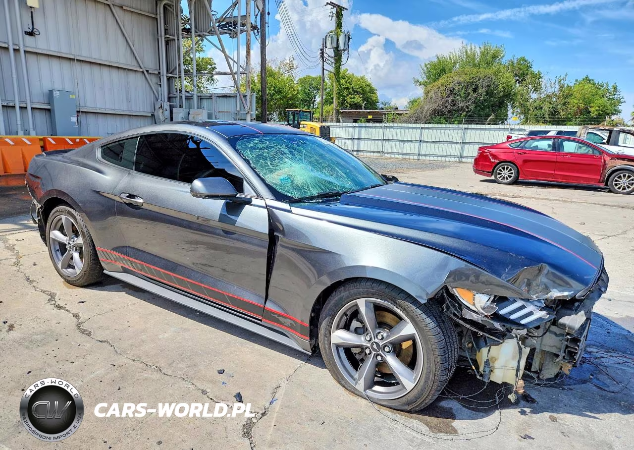 2017 Ford Mustang VIN:1FA6P8TH2H5358257 - 4