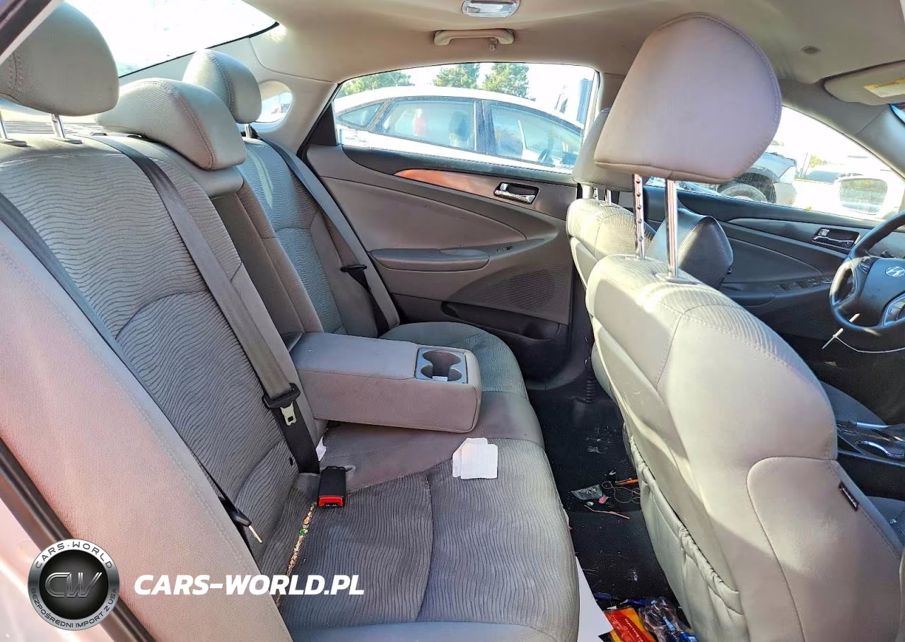 2013 Hyundai Sonata Hybrid VIN:KMHEC4A41DA088607 - 10