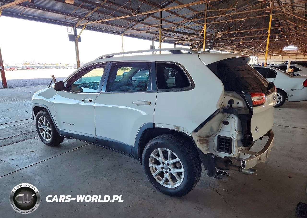 2017 Jeep Cherokee Latitude VIN:1C4PJLCB4HW668256 - 2
