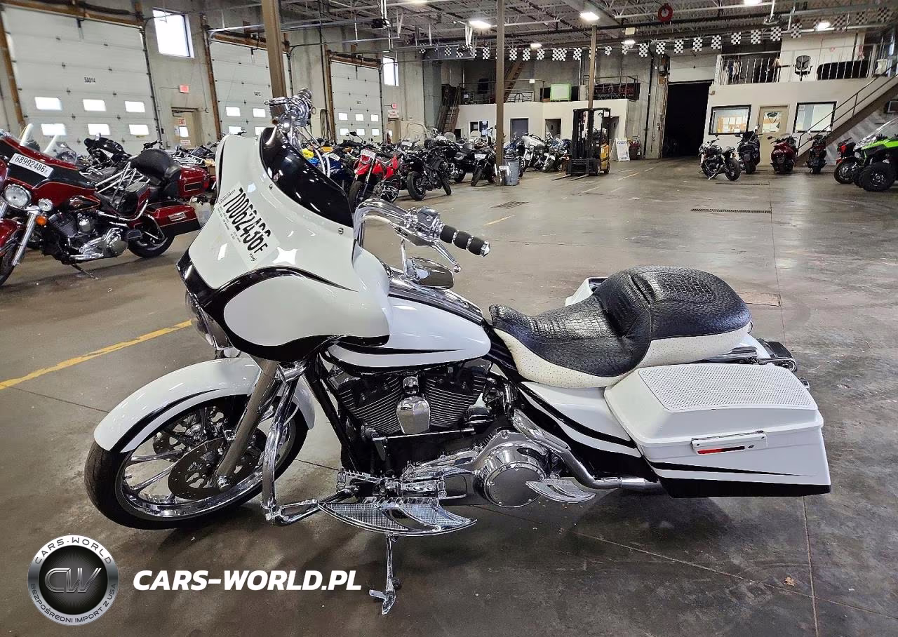 2007 Harley-Davidson Street Glide VIN:1HD1KB41X7Y652311 - 3