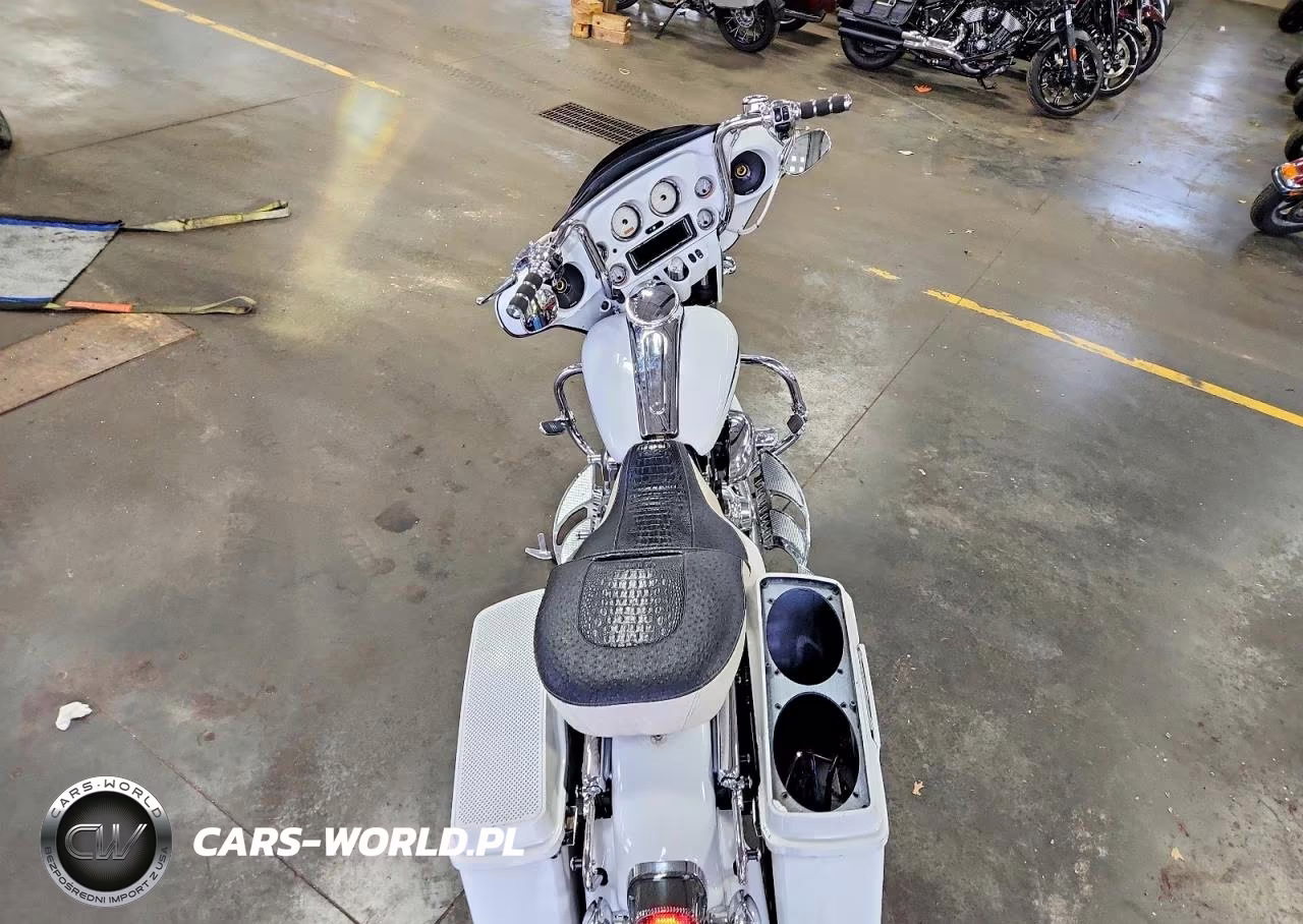 2007 Harley-Davidson Street Glide VIN:1HD1KB41X7Y652311 - 6