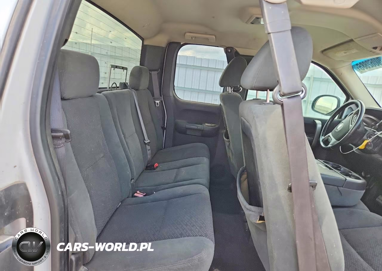 2008 Chevrolet Silverado C1500 VIN:2GCEC19J581111884 - 10