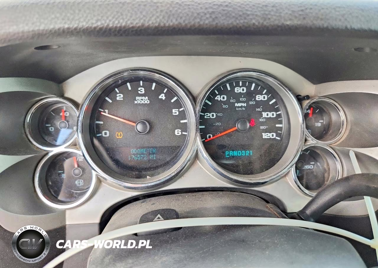 2008 Chevrolet Silverado C1500 VIN:2GCEC19J581111884 - 9