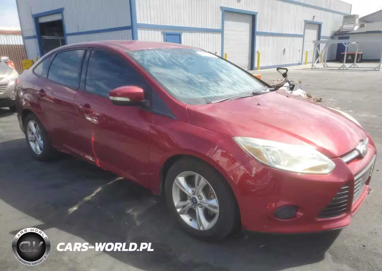 2013 Ford Focus Se VIN:1FADP3F22DL373414 - 4