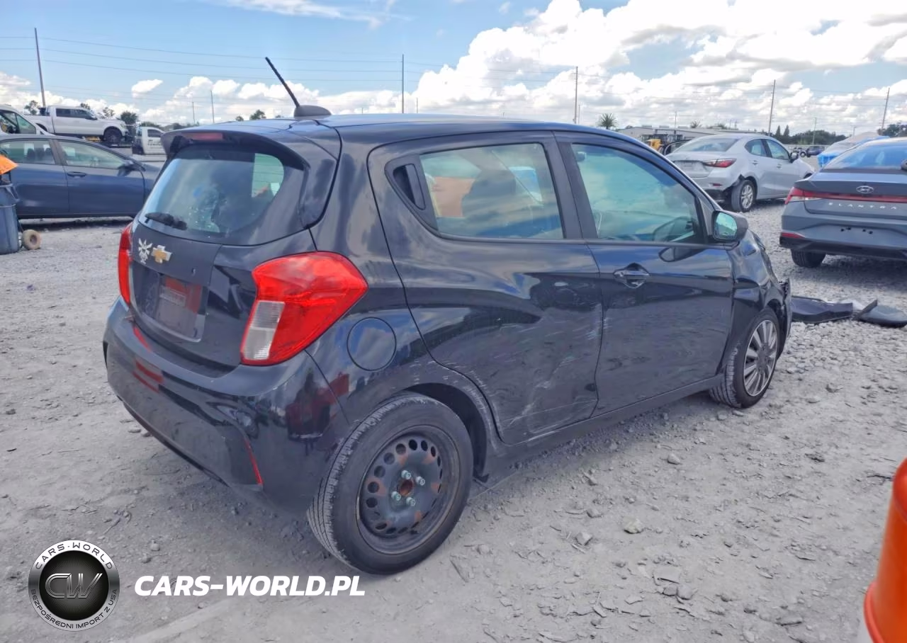 2017 Chevrolet Spark Ls VIN:KL8CB6SA5HC839838 - 3