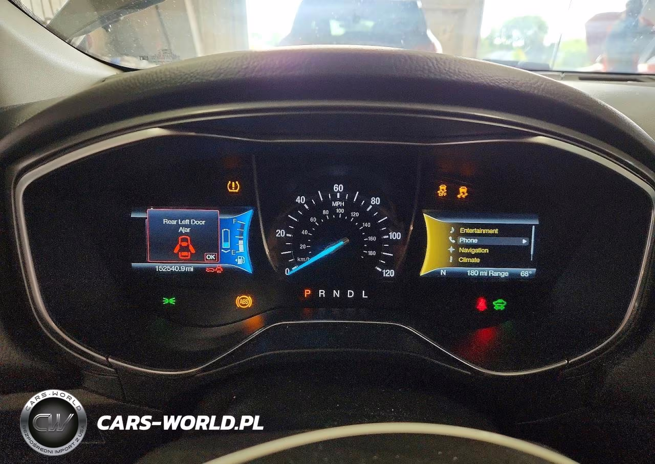 2015 Ford Fusion Titanium Phev VIN:3FA6P0SU2FR242924 - 9