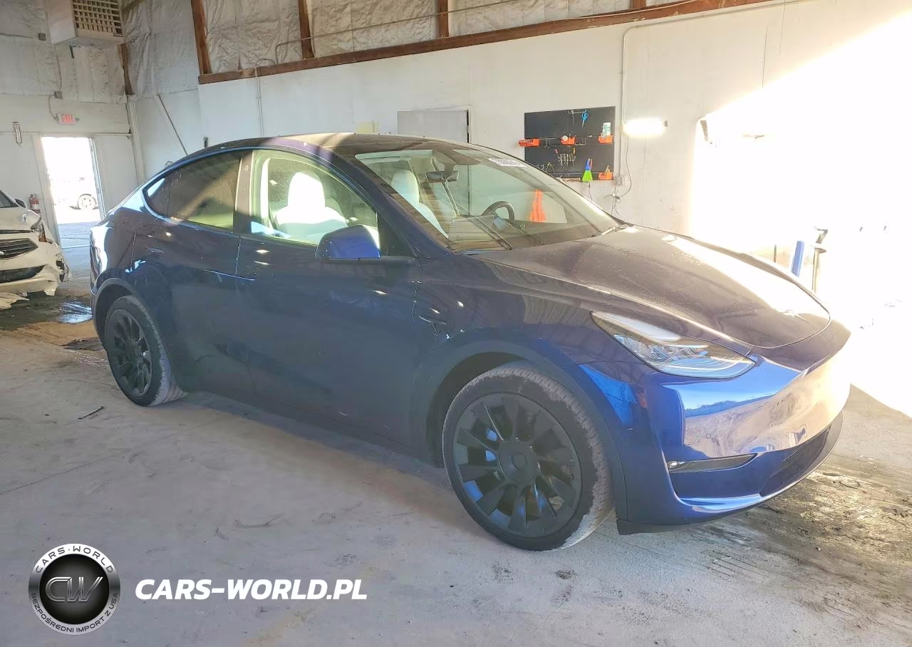 2022 Tesla Model Y VIN:7SAYGAEE9NF486456 - 4