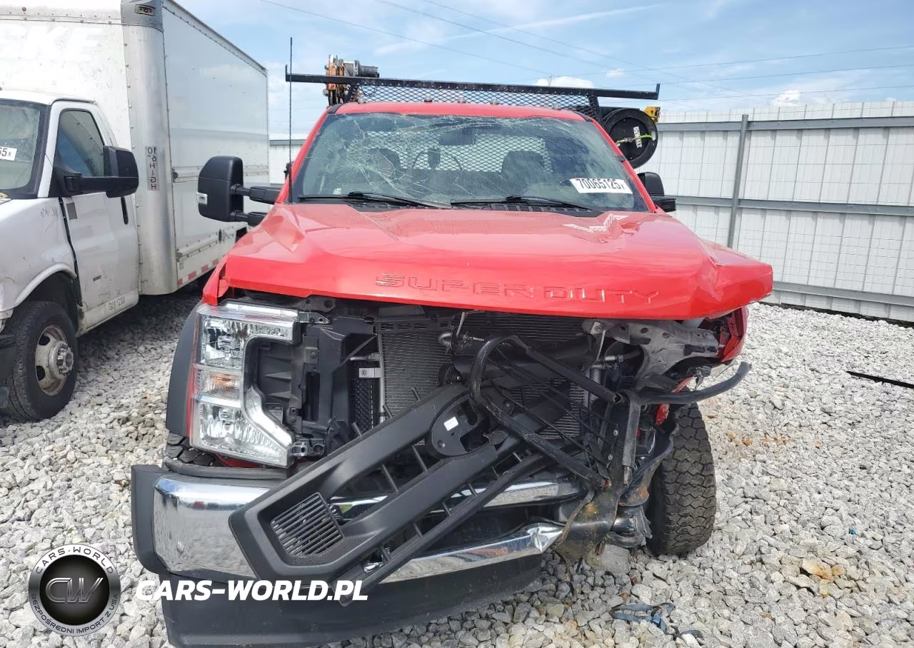 2022 Ford F550 Super Duty VIN:1FDUF5HN8NDA08839 - 5