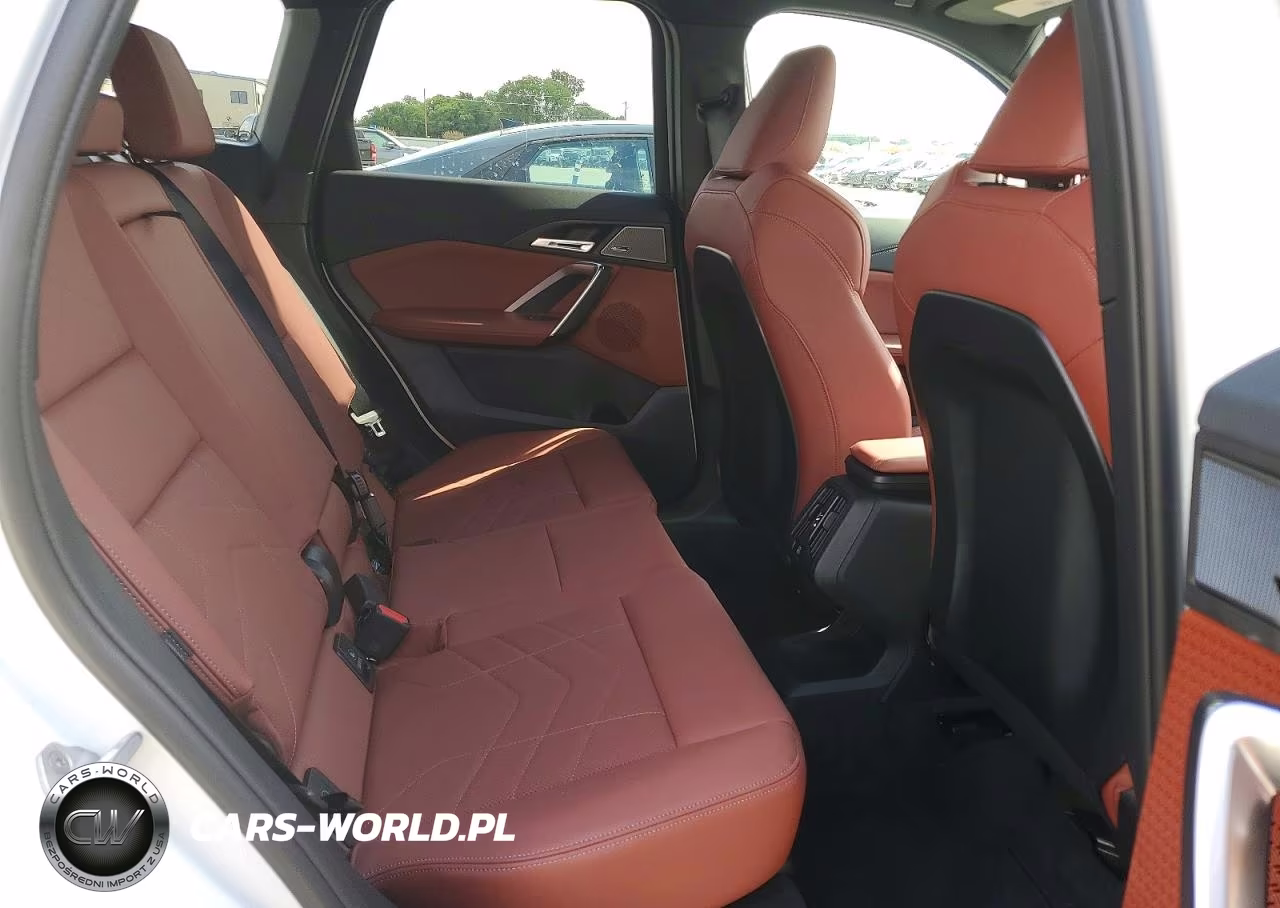 2027 BMW X1 M35I VIN:WBX13EF08V5764367 - 10