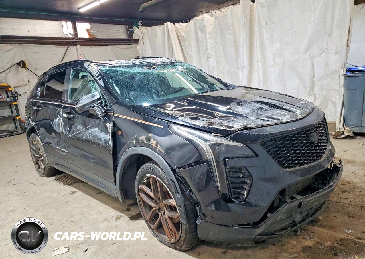 2019 Cadillac Xt4 Sport VIN:1GYFZFR44KF100069 - 4