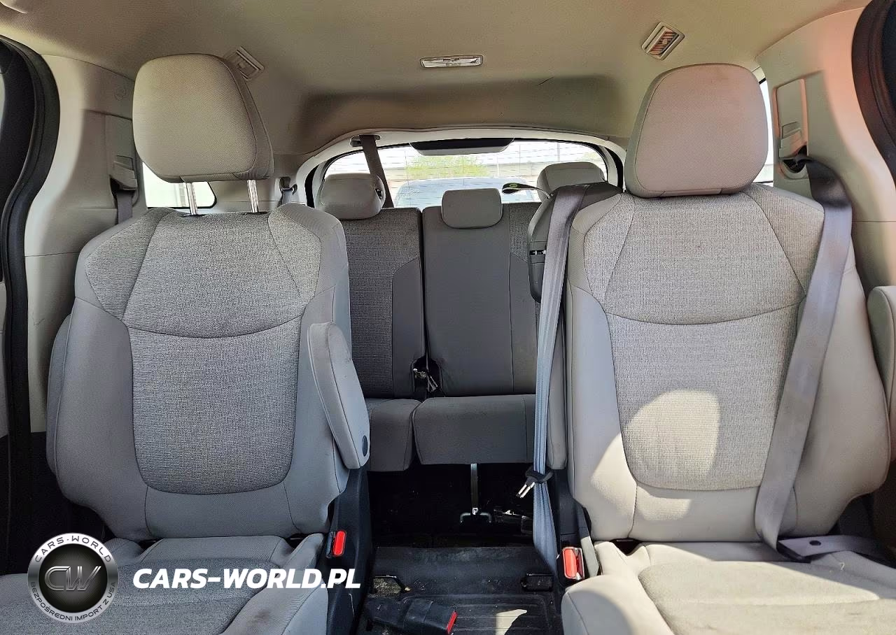 2024 Toyota Sienna Le VIN:5TDKSKFC0RS125770 - 10