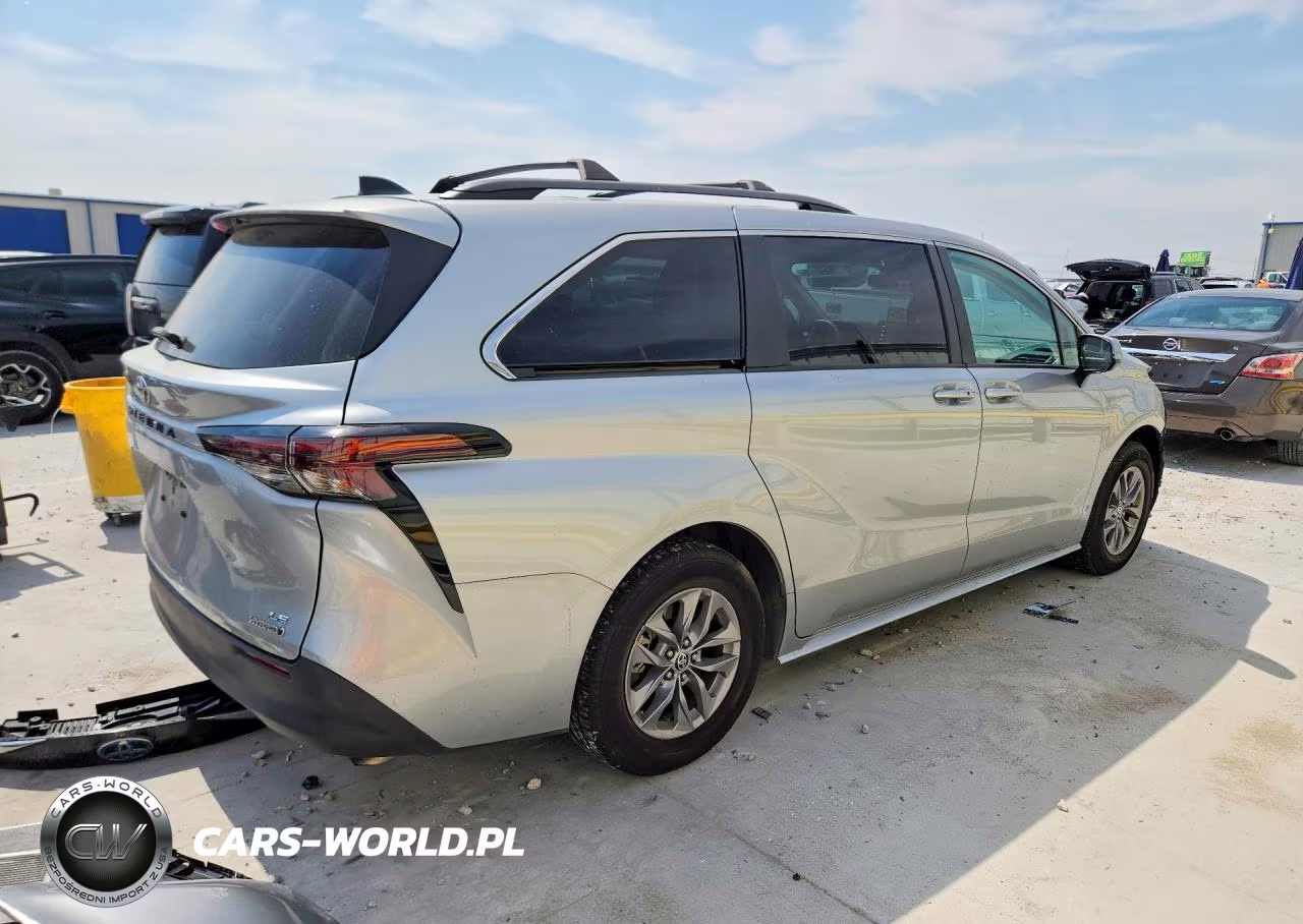 2024 Toyota Sienna Le VIN:5TDKSKFC0RS125770 - 3