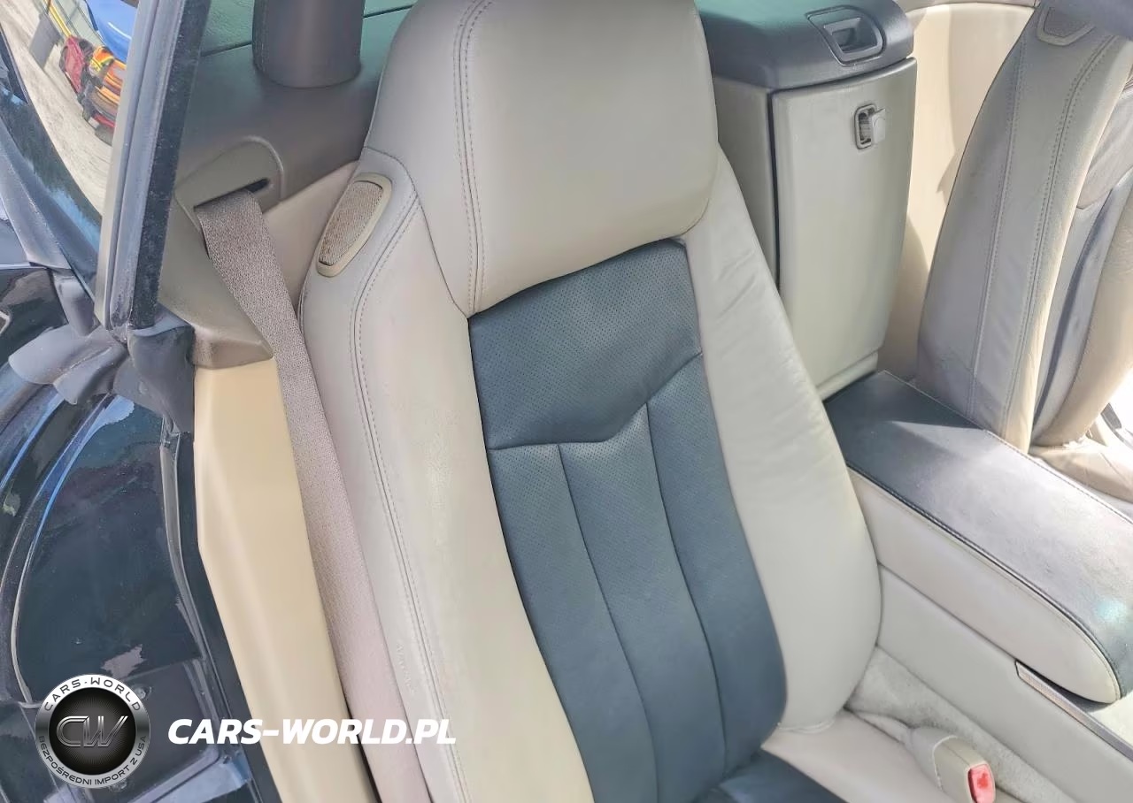 2005 Cadillac Xlr VIN:1G6YV34A655603752 - 10