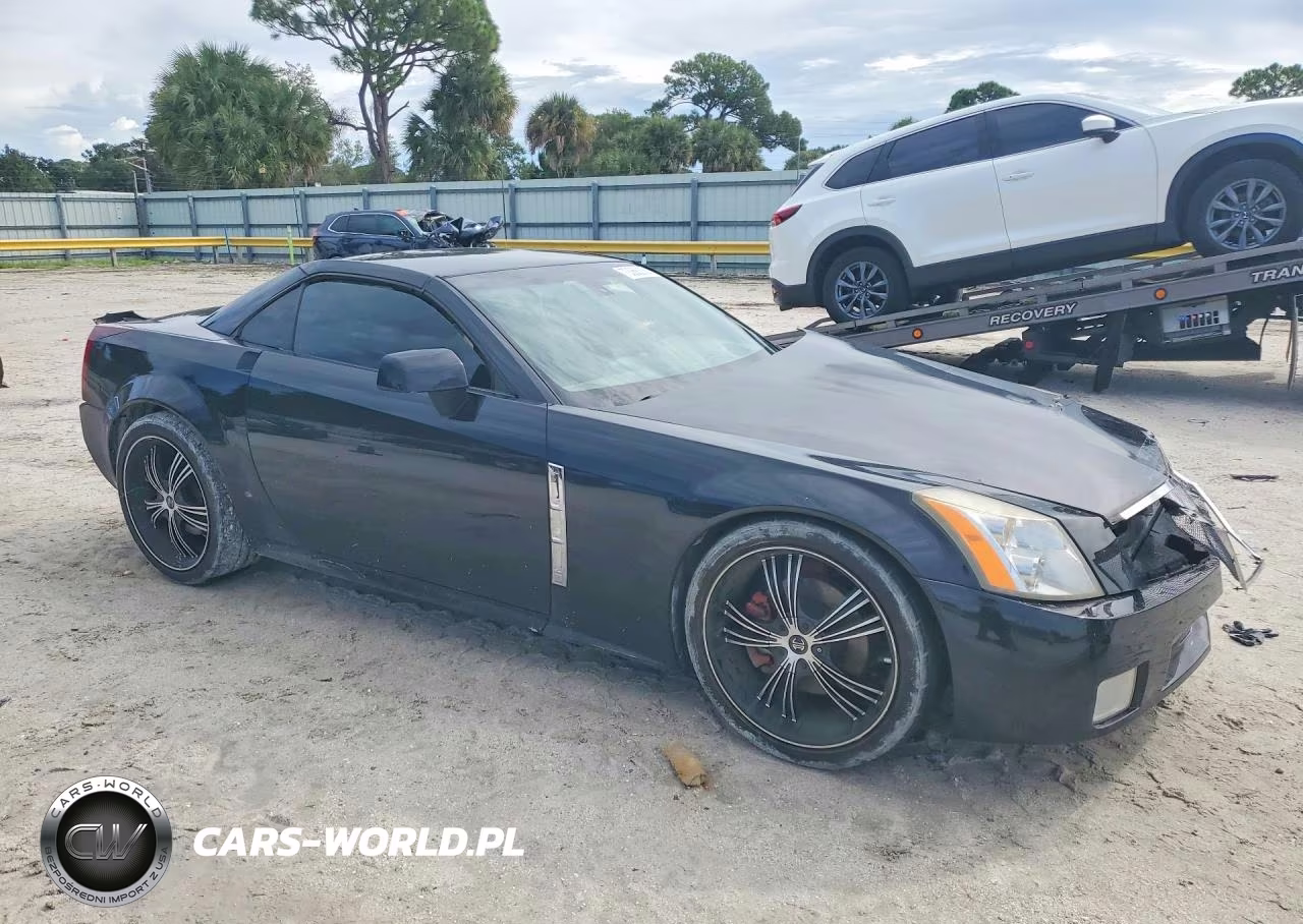 2005 Cadillac Xlr VIN:1G6YV34A655603752 - 4