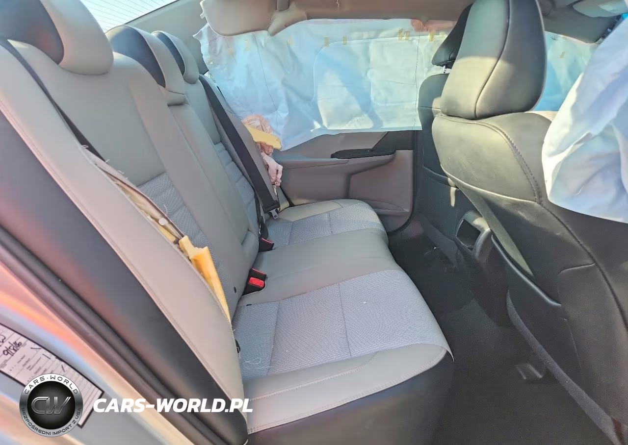 2017 Toyota Camry Se VIN:4T1BF1FK1HU661476 - 10