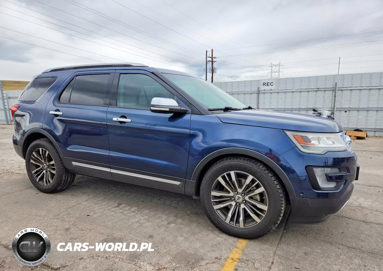 2016 Ford Explorer Platinum VIN:1FM5K8HT9GGB95476 - 4