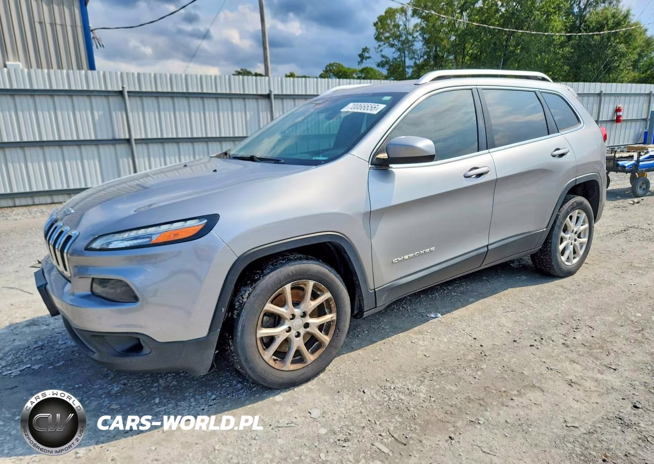 2016 Jeep Cherokee Latitude – zdjęcie 1 z 13