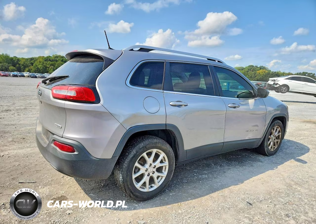 2016 Jeep Cherokee Latitude VIN:1C4PJLCB5GW136433 - 3