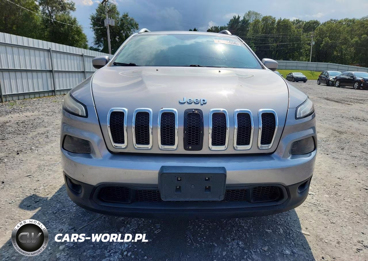 2016 Jeep Cherokee Latitude VIN:1C4PJLCB5GW136433 - 5