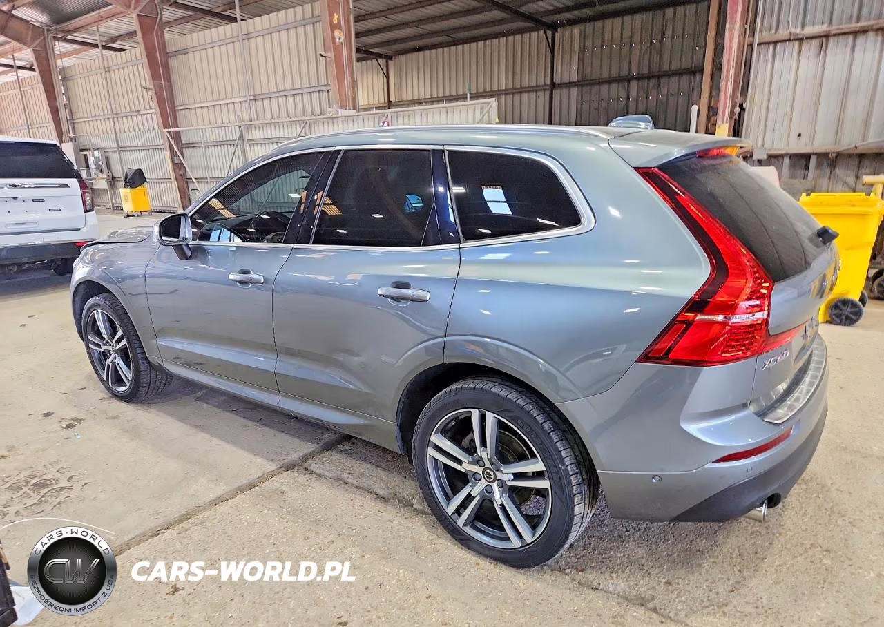 2018 Volvo Xc60 T5 Momentum VIN:YV4102RK8J1065143 - 2