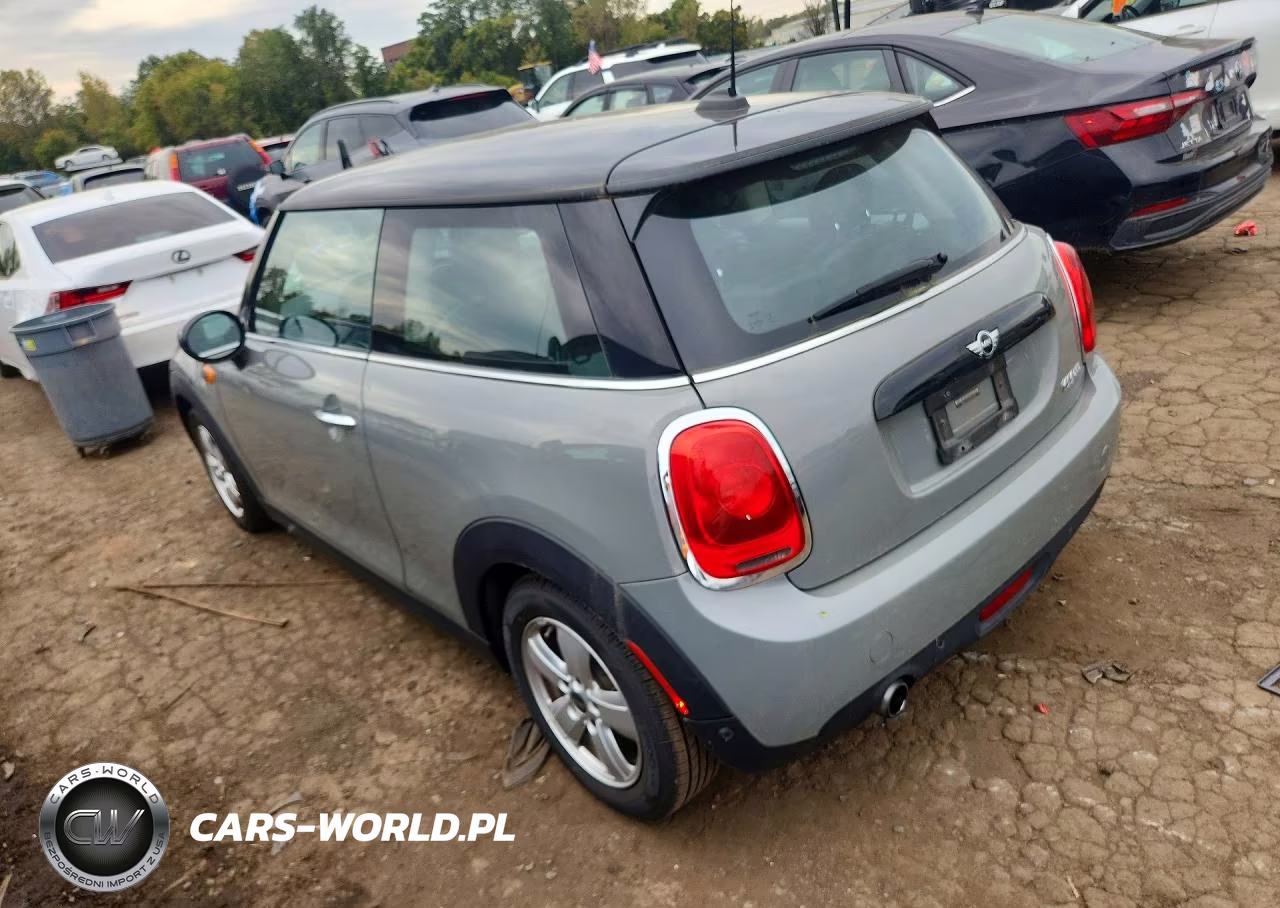 2018 Mini Cooper VIN:WMWXP5C5XJ2H29305 - 2