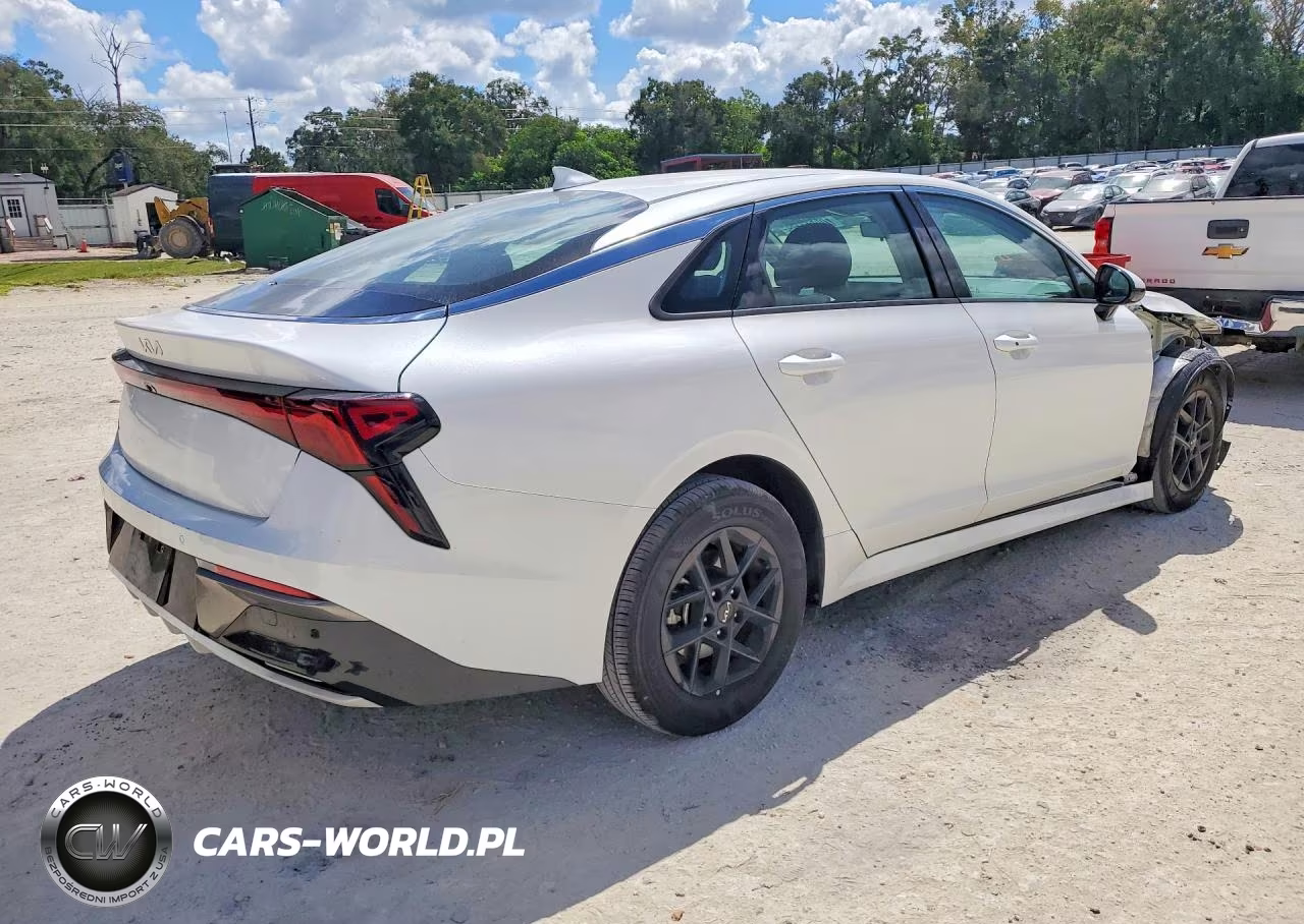 2026 Kia K5 Lxs VIN:KNAG24J79T5445935 - 3