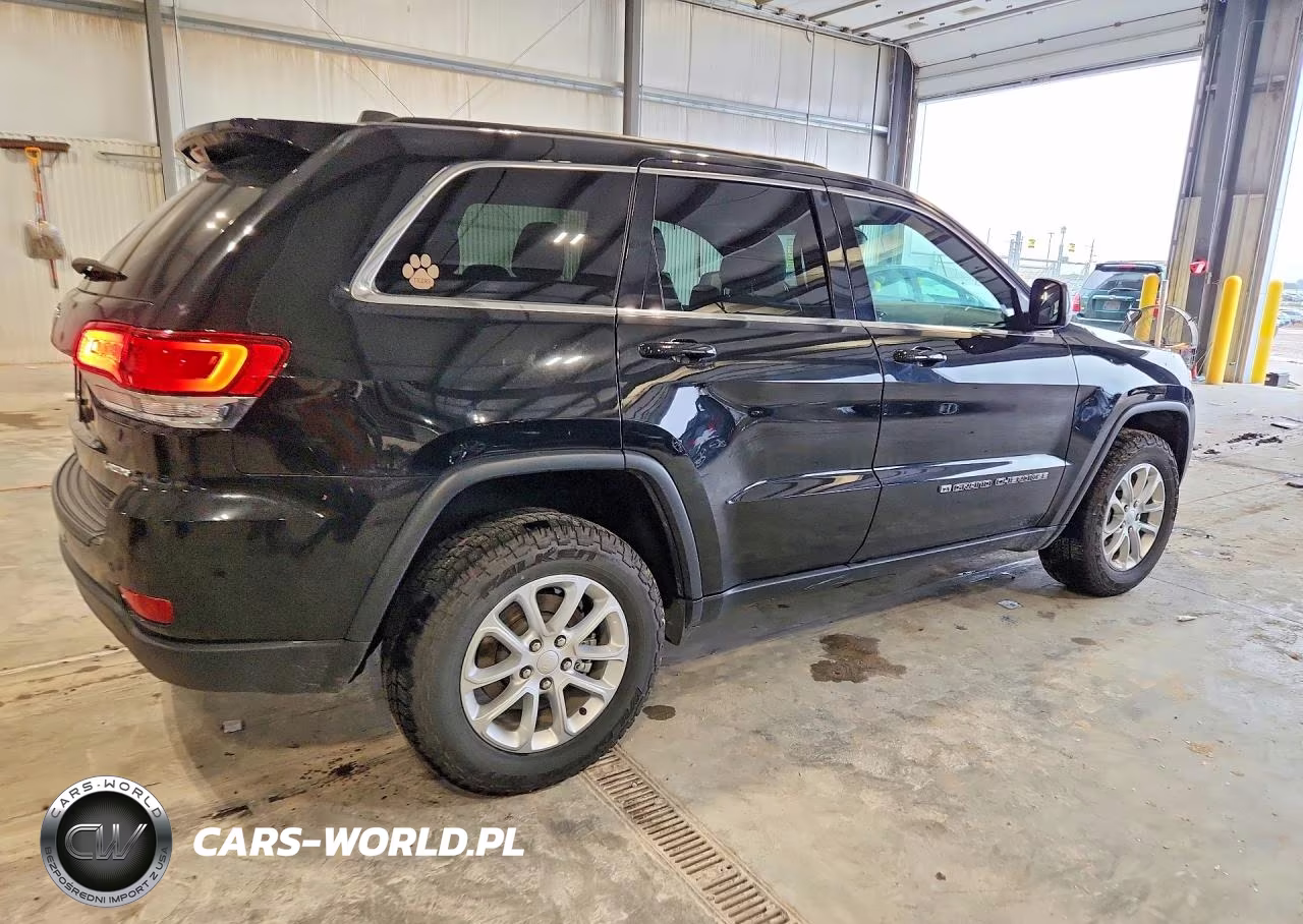 2022 Jeep Grand Cherokee Laredo E VIN:1C4RJFAG8NC151659 - 3