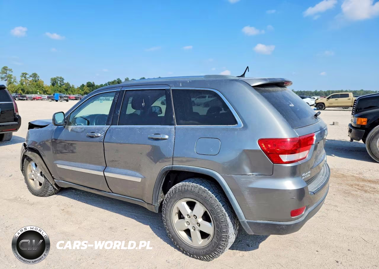 2013 Jeep Grand Cherokee Laredo VIN:1C4RJFAG8DC502813 - 2