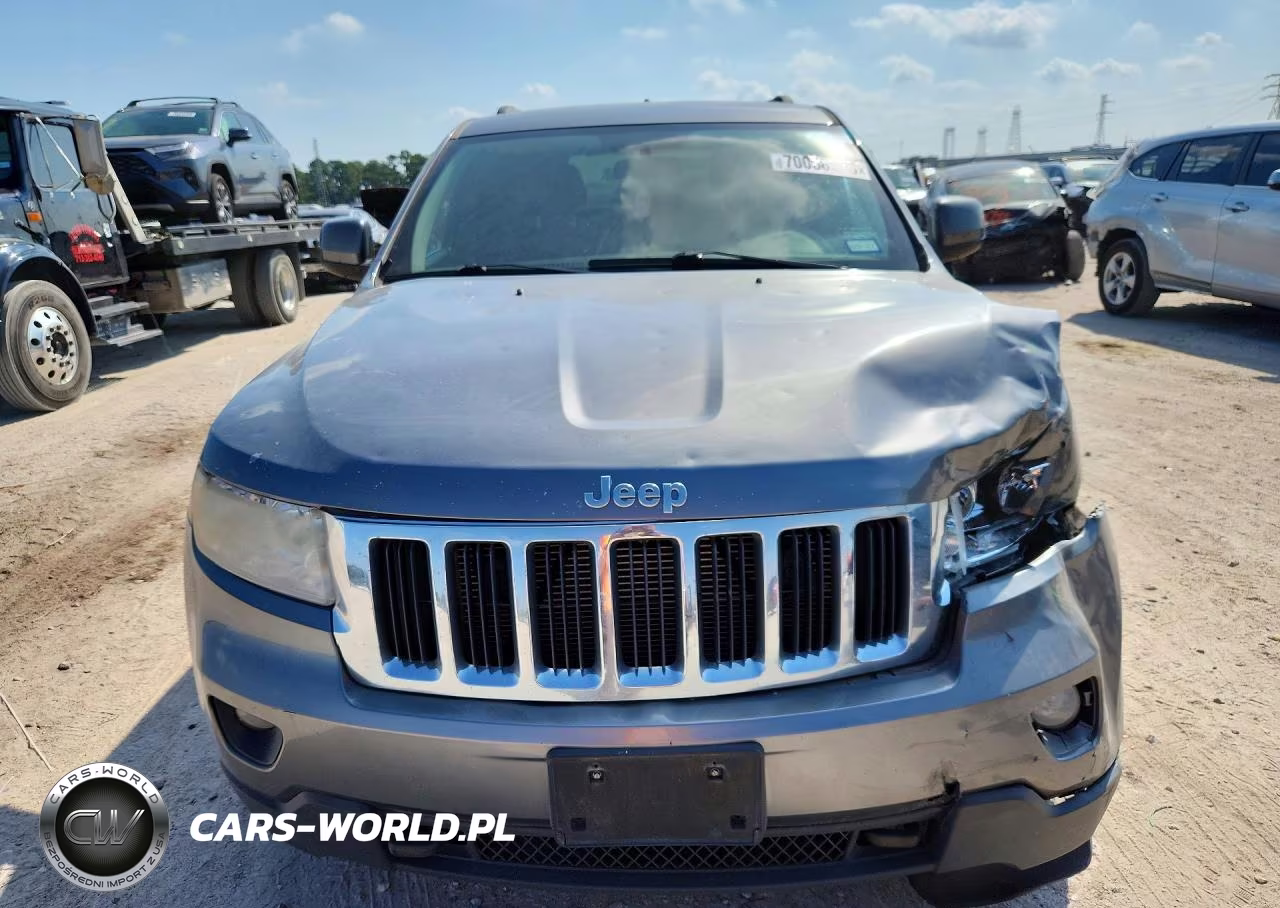 2013 Jeep Grand Cherokee Laredo VIN:1C4RJFAG8DC502813 - 5