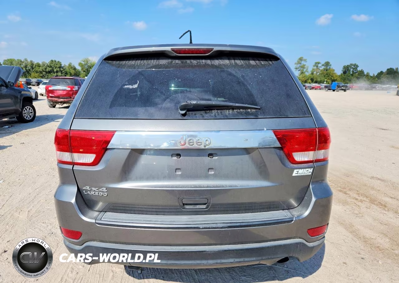 2013 Jeep Grand Cherokee Laredo VIN:1C4RJFAG8DC502813 - 6