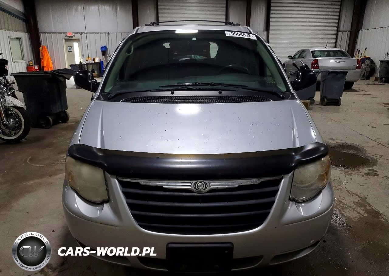 2006 Chrysler Town & Country Touring VIN:2A4GP54L76R714566 - 5