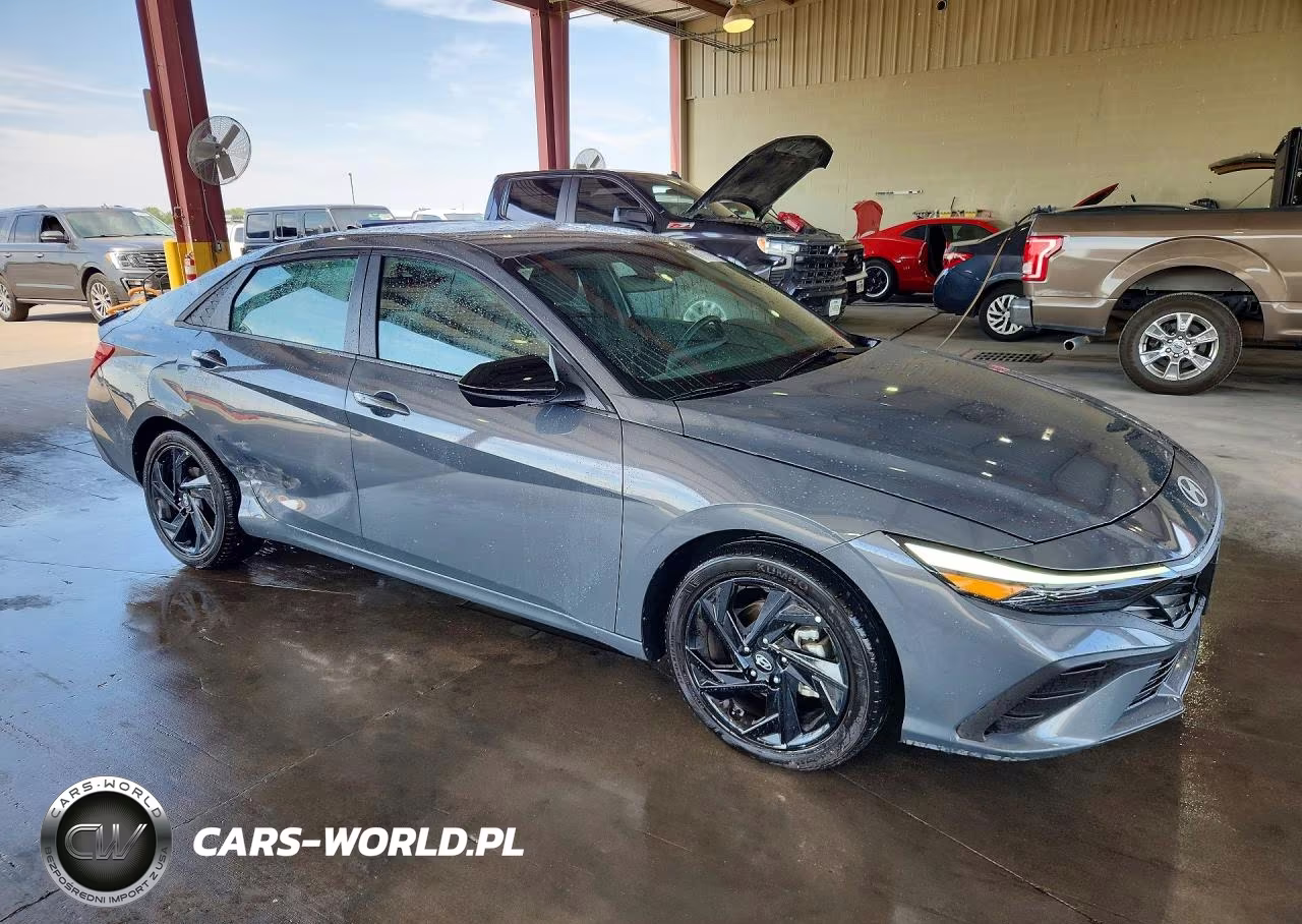 2026 Hyundai Elantra Sel Sport VIN:KMHLM4DG5TU218041 - 4