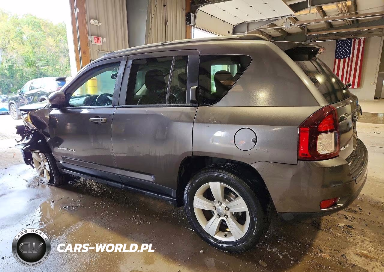 2016 Jeep Compass Latitude VIN:1C4NJDEBXGD572443 - 2