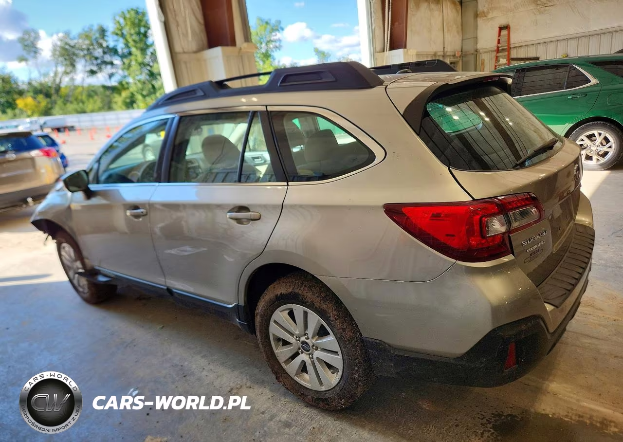 2019 Subaru Outback 2.5I VIN:4S4BSABC2K3384182 - 2