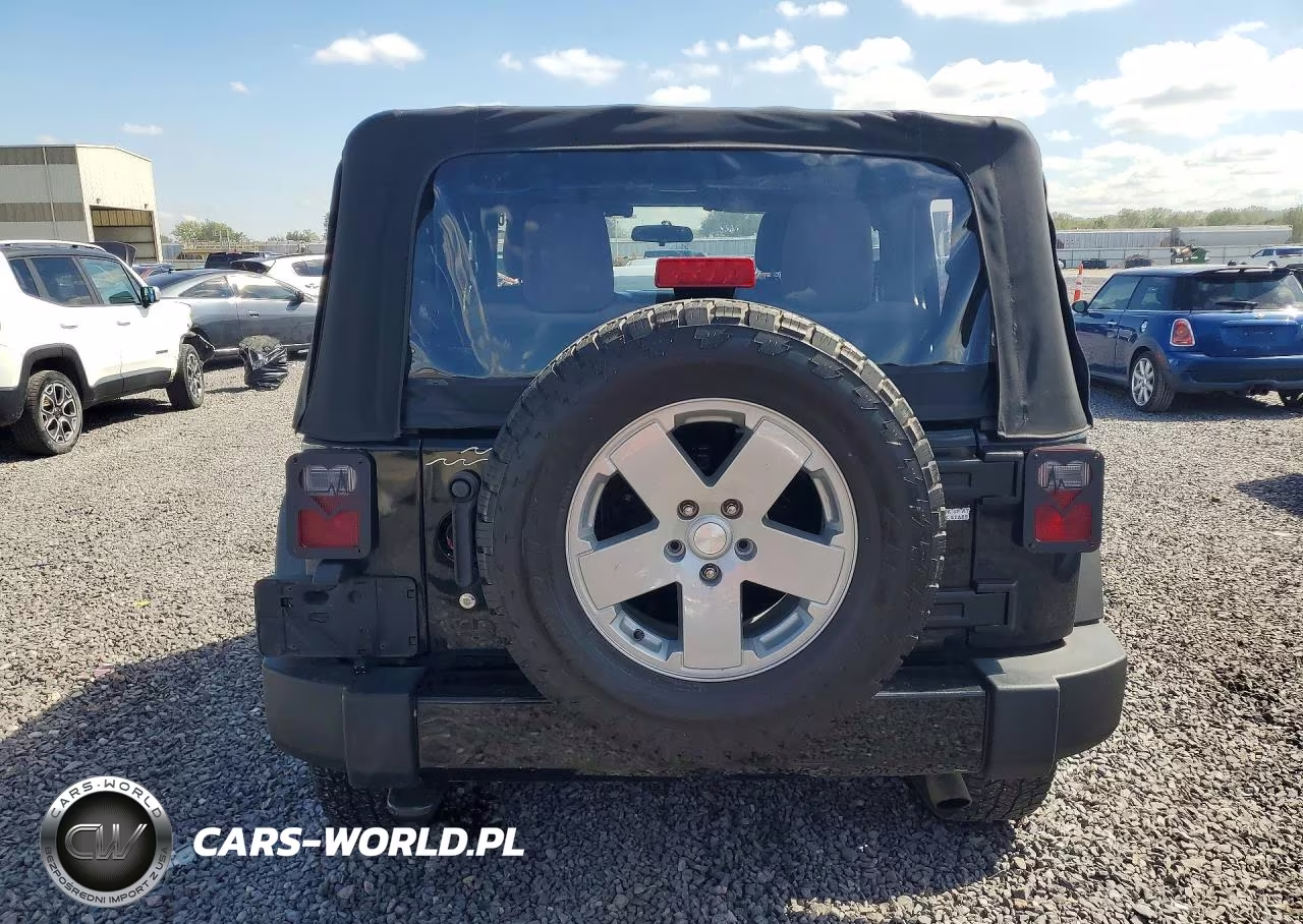 2011 Jeep Wrangler Sport VIN:1J4AA2D18BL541597 - 6
