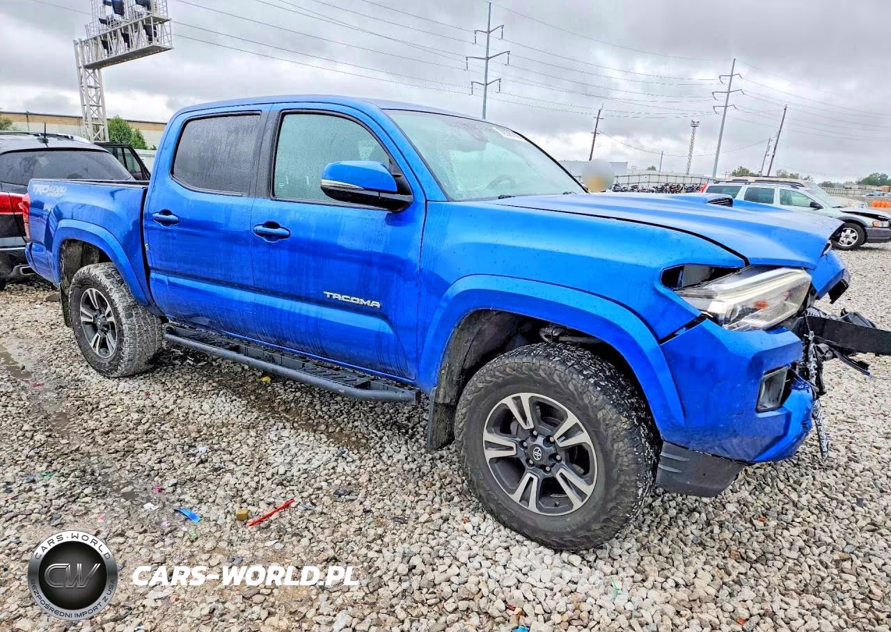 2018 Toyota Tacoma Trd Sport VIN:3TMCZ5AN9JM176523 - 4