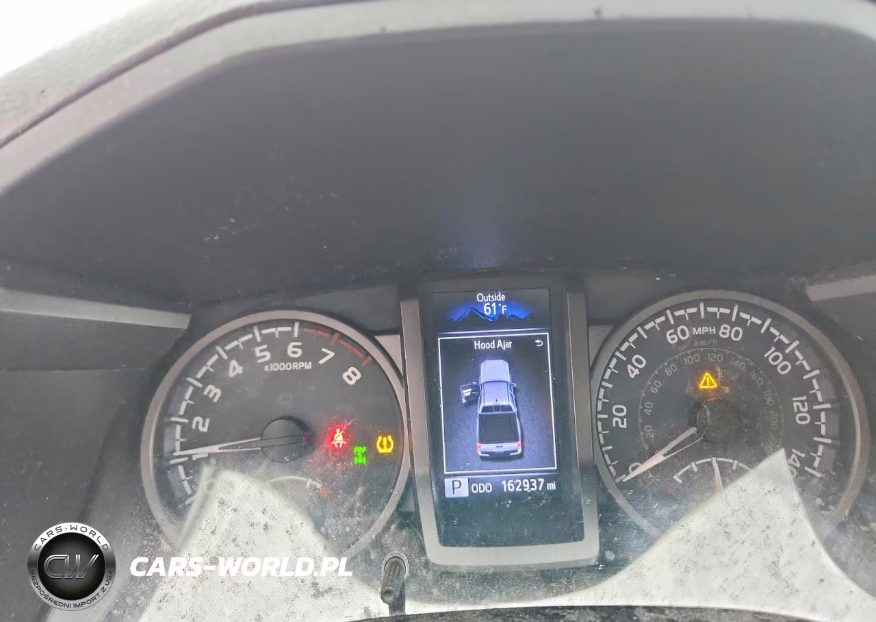 2018 Toyota Tacoma Trd Sport VIN:3TMCZ5AN9JM176523 - 9