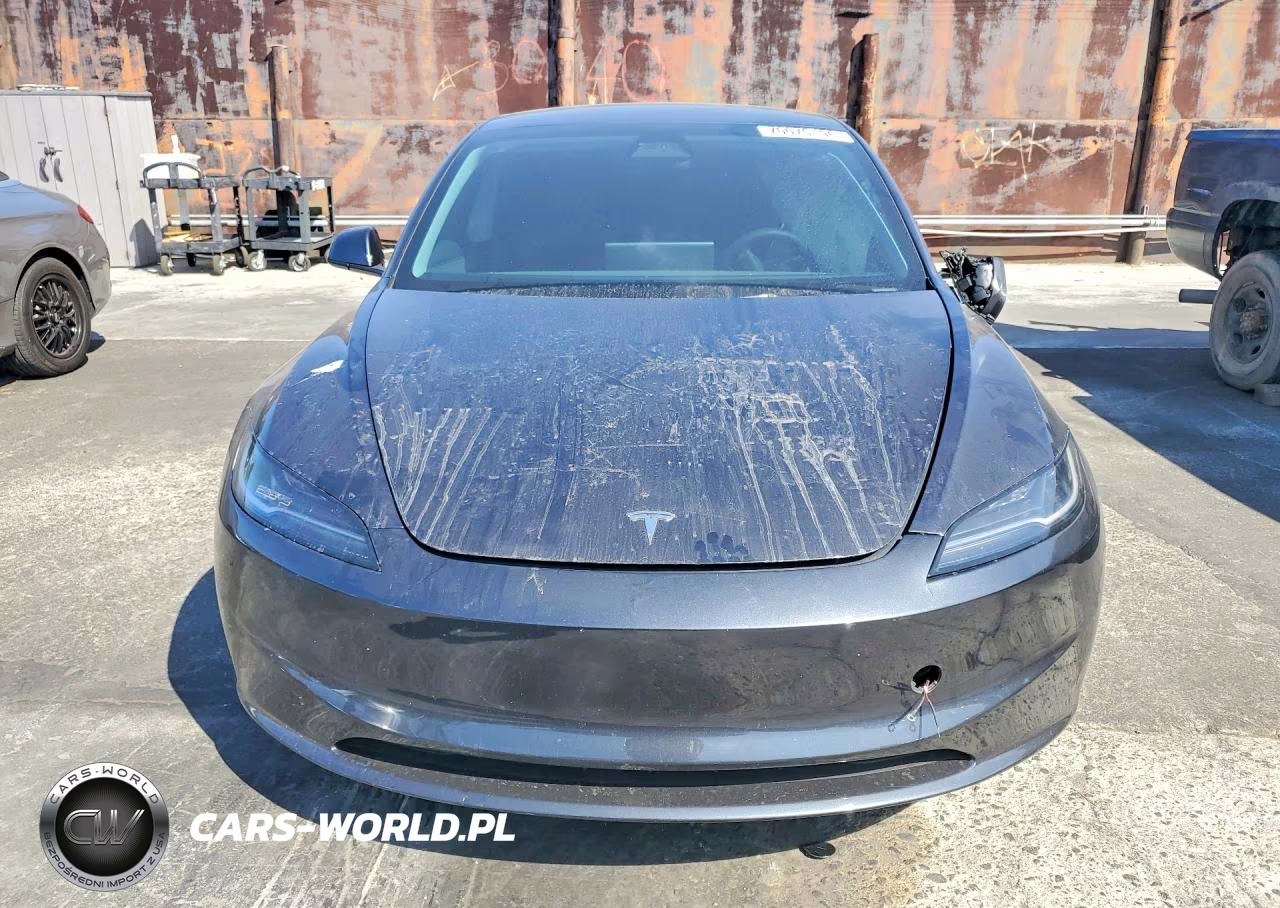 2025 Tesla Model 3 VIN:5YJ3E1EA1SF992028 - 5