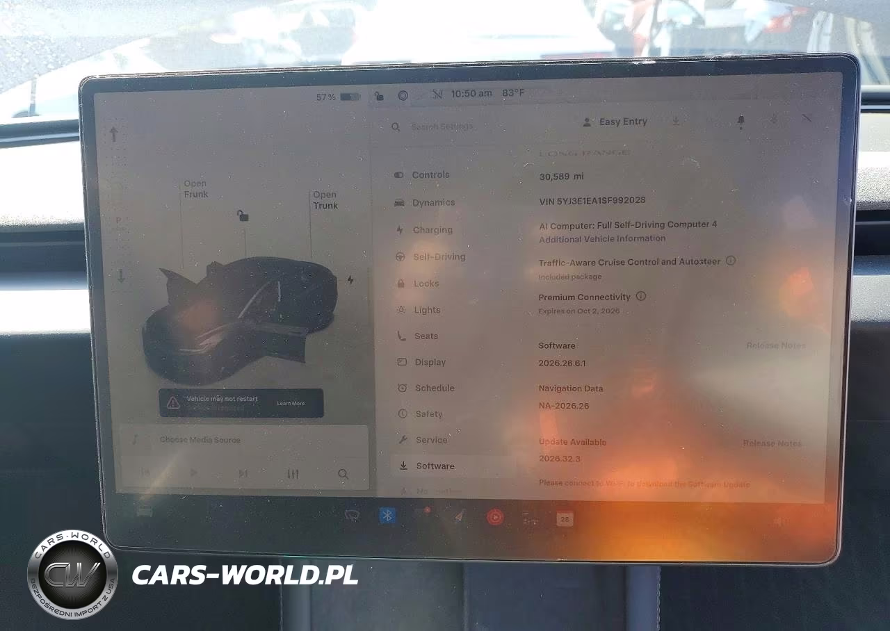 2025 Tesla Model 3 VIN:5YJ3E1EA1SF992028 - 9