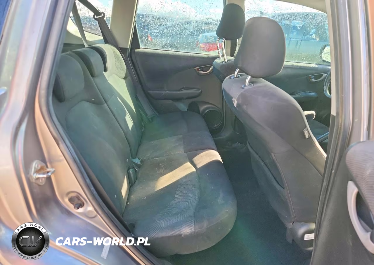 2010 Honda Fit Sport VIN:JHMGE8H6XAS011308 - 10